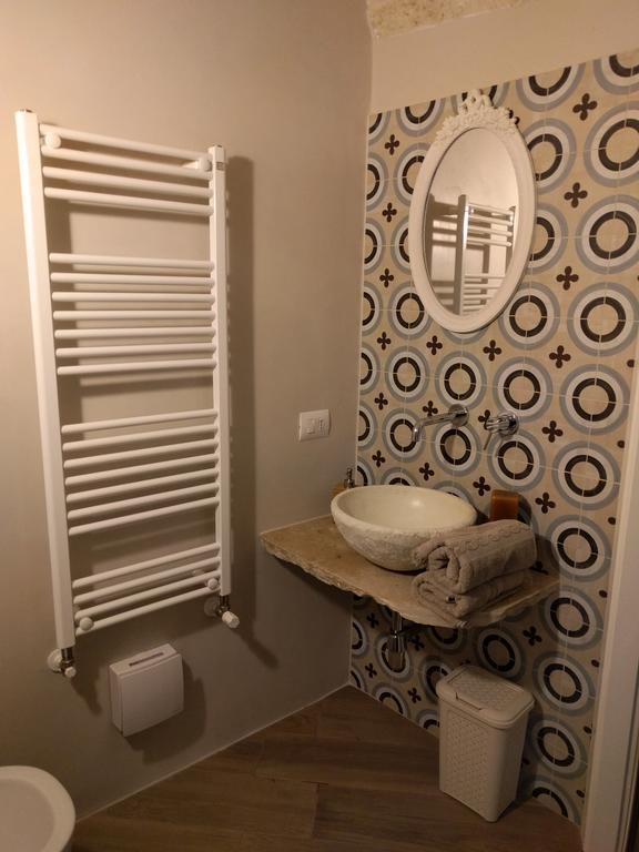 Palazzo Manfredi - Bed And Breakfast 莫诺波利 外观 照片