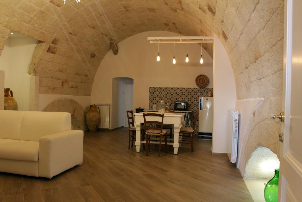 Palazzo Manfredi - Bed And Breakfast 莫诺波利 外观 照片