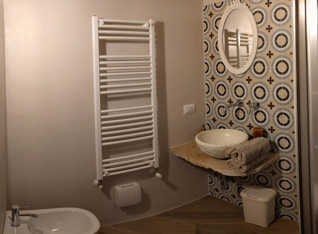 Palazzo Manfredi - Bed And Breakfast 莫诺波利 外观 照片