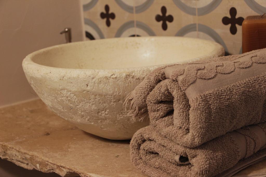 Palazzo Manfredi - Bed And Breakfast 莫诺波利 外观 照片